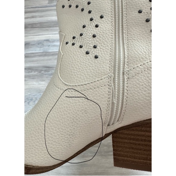 🆕 Women’s Off White Twyla Western Boots - Picture 14 of 14